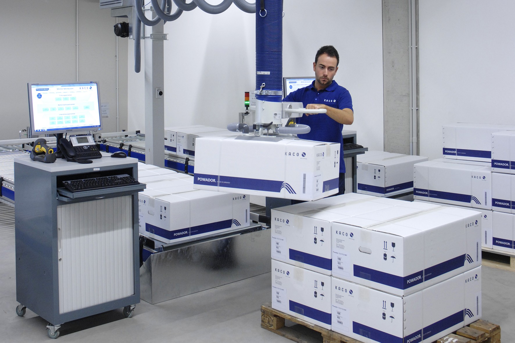 Vakuum-Schlauchheber f&uuml;r kraftfreies Produkthandling