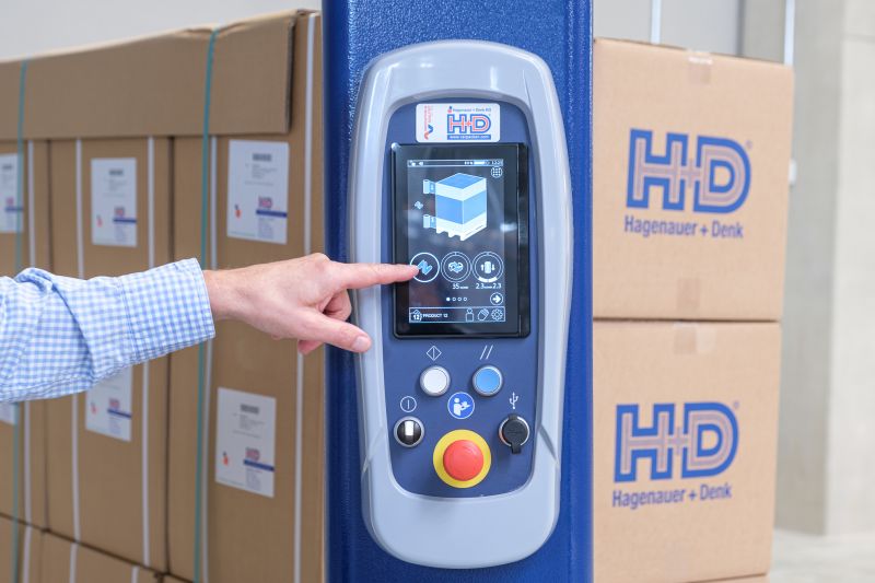 Leichte Paletten mit Vordehnsystem stretchen